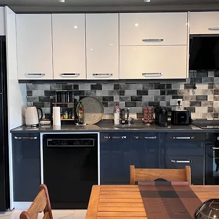 Mavinin Ve Yesilin Dansi * 马尔马里斯