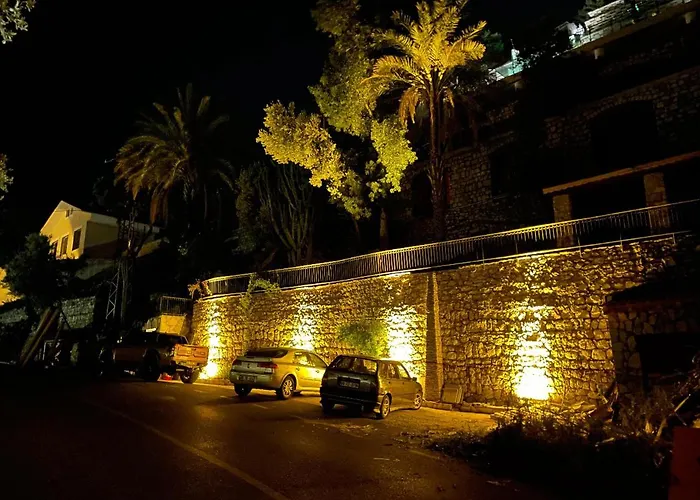 Mavinin Ve Yeşilin Dansı * Marmaris