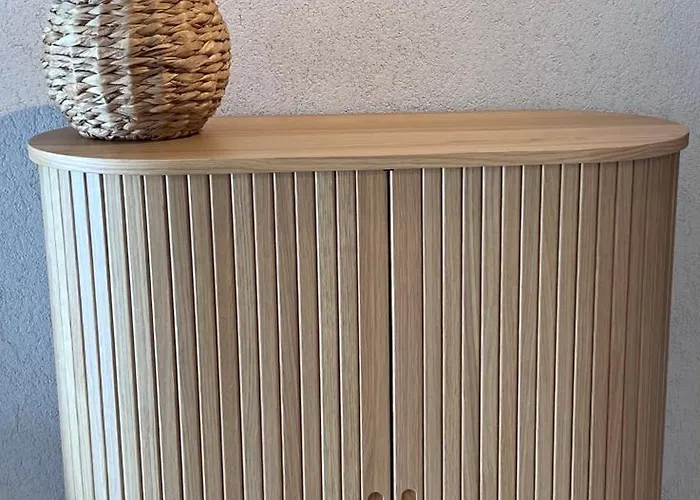 Mavinin Ve Yeşilin Dansı Daire Marmaris