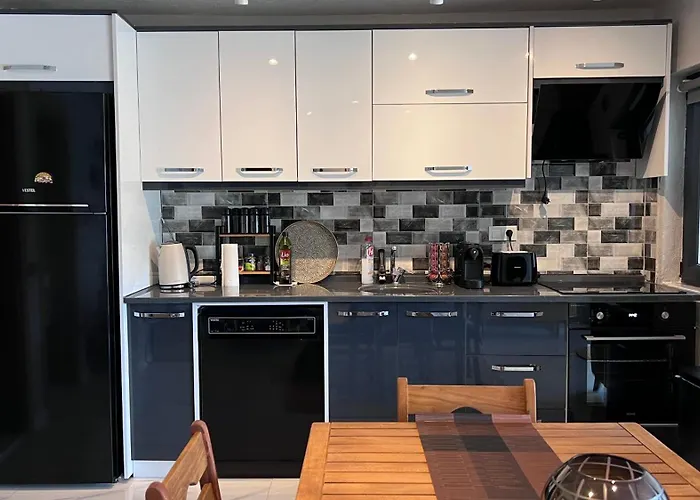 Mavinin Ve Yeşilin Dansı * Marmaris