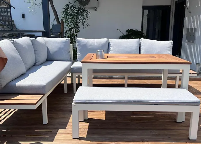 Daire Mavinin Ve Yeşilin Dansı *