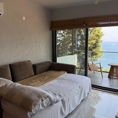 Mavinin Ve Yesilin Dansi, Panoramik Manzara, 75m2 Διαμέρισμα Μαρμαρίς