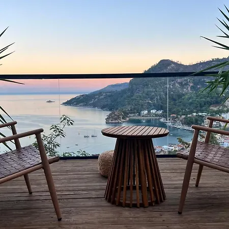 Mavinin Ve Yesilin Dansi, Panoramik Manzara, 75m2 *
