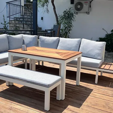 Mavinin Ve Yesilin Dansi, Panoramik Manzara, 75m2 Μαρμαρίς