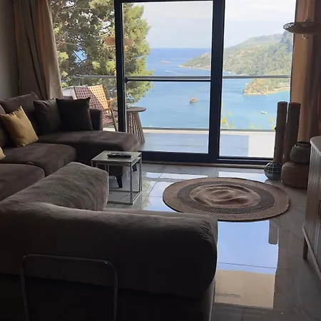 Mavinin Ve Yesilin Dansi, Panoramik Manzara, 75m2 *