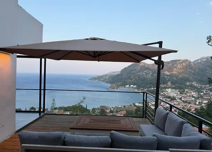 Mavinin Ve Yesilin Dansi Apartman